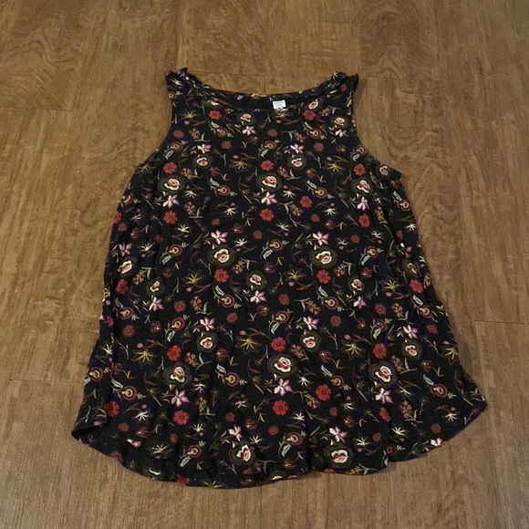 Old Navy Tops - Old Navy “luxe” Floral Tank Top